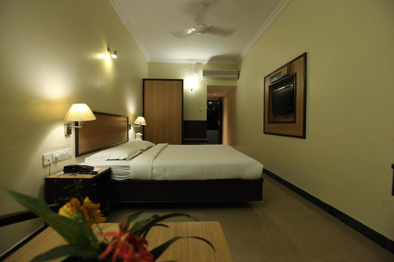 New Woodlands Hotel Chennai Exterior foto