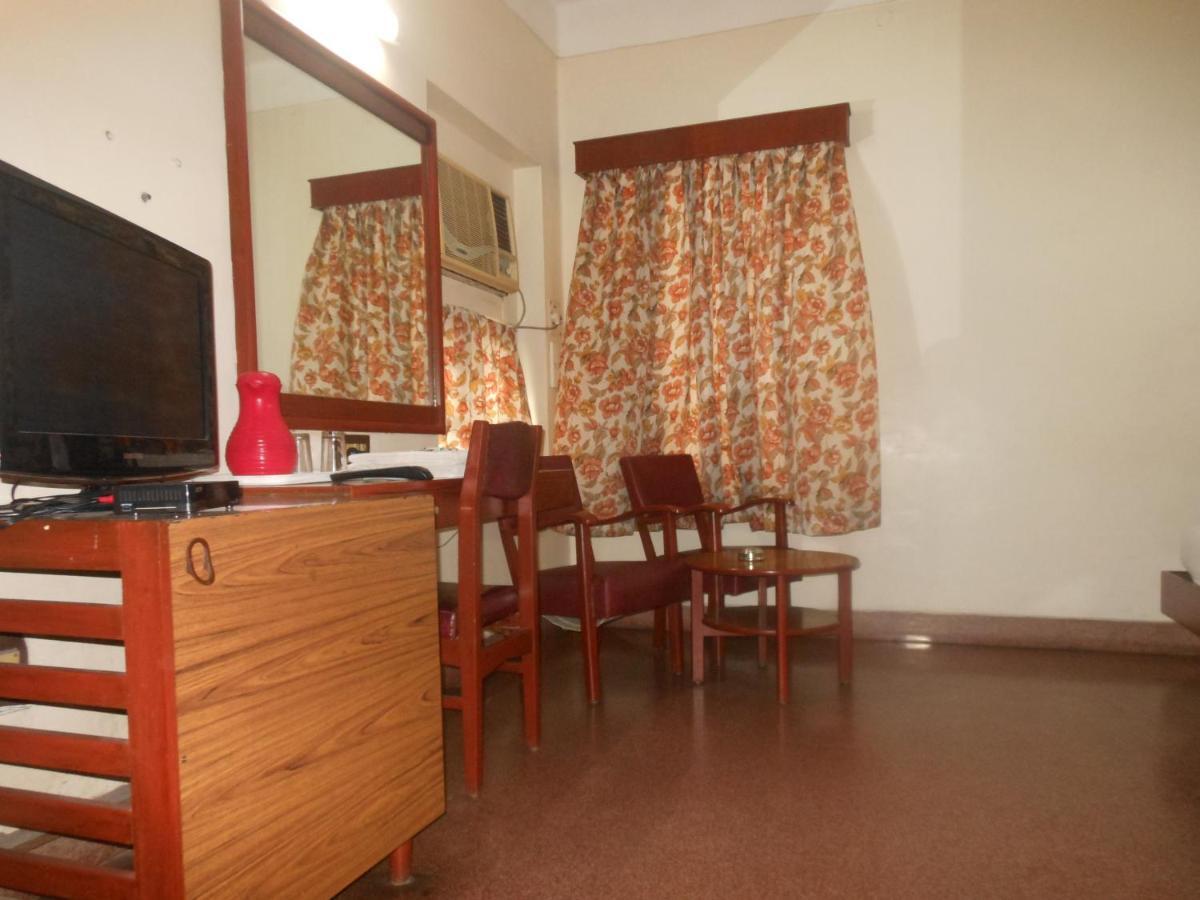 New Woodlands Hotel Chennai Exterior foto